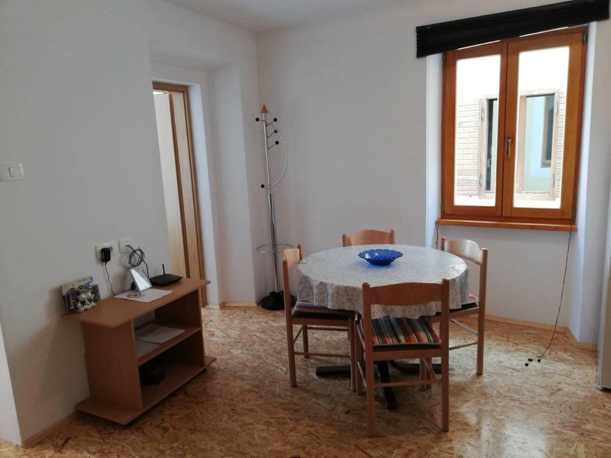 Vse Kontenti Apartment Koper Luaran gambar